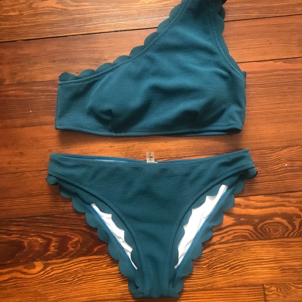 New cup she bikini